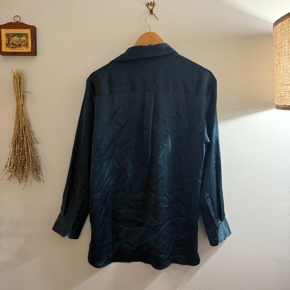 Aritzia Babaton Sable Satin Shirt Button Up Silk XS - Picture 4 of 5